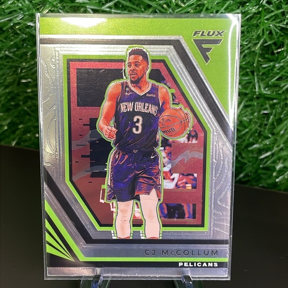 Panini Lot of 11 New Orleans Pelicans Basketball 🏀 Trading Cards - Picture 11 of 11